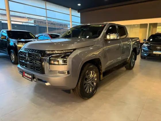 Carro 2.4 BITURBO DIESEL CD HPE 4X4 AUTOMÁTICO