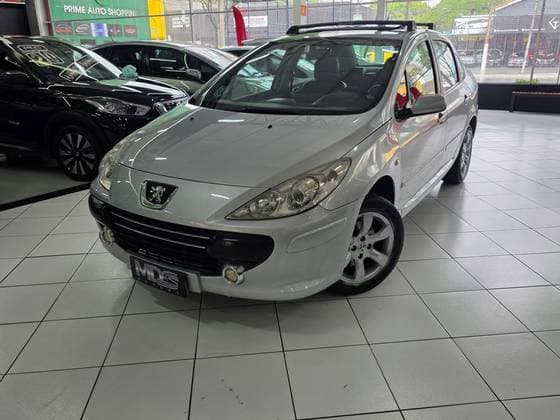 Carro 2.0 PRESENCE PACK SEDAN 16V FLEX 4P AUTOMÁTICO
