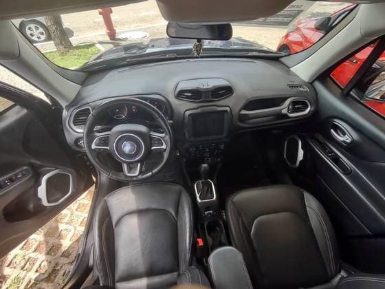 Carro 1.8 16V FLEX LONGITUDE 4P AUTOMÁTICO