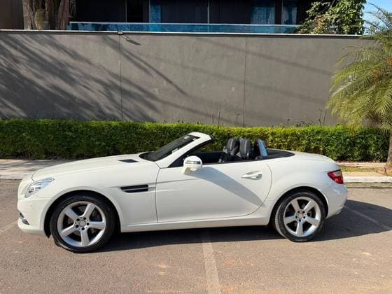 Carro 1.8 CGI 16V TURBO GASOLINA 2P AUTOMÁTICO