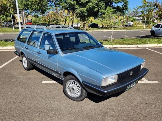 Carro 1.8 GLS 8V ÁLCOOL 4P MANUAL