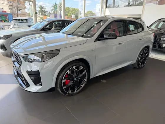 Carro 2.0 TURBO GASOLINA XDRIVE M35i STEPTRONIC