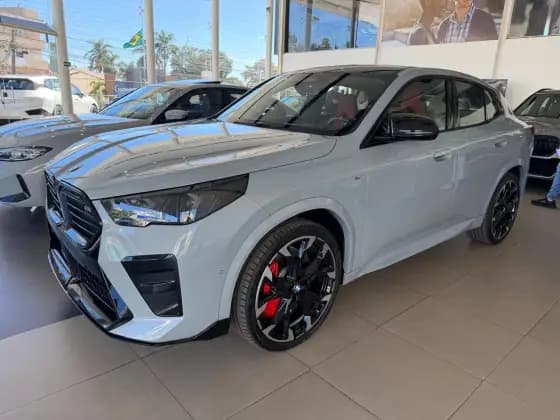 Carro 2.0 TURBO GASOLINA XDRIVE M35i STEPTRONIC