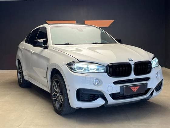 Carro 4.4 M SPORT 4X4 COUPÉ V8 32V BI-TURBO GASOLINA 4P AUTOMÁTICO