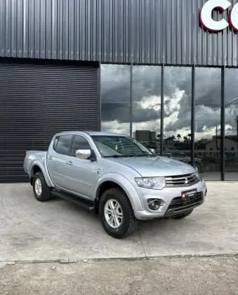 Carro 3.2 HPE 4X4 CD 16V TURBO INTERCOOLER DIESEL 4P AUTOMÁTICO
