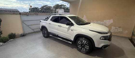 Carro 2.0 16V TURBO DIESEL VOLCANO 4WD AT9