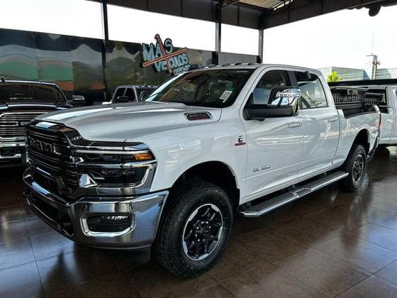 Carro 6.7 I6 TURBO DIESEL LARAMIE CD 4X4 AUTOMÁTICO