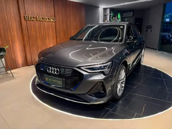 Carro ELÉTRICO SPORTBACK PERFORMANCE BLACK QUATTRO