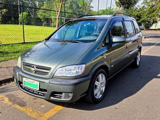 Carro 2.0 MPFI ELEGANCE 8V FLEX 4P AUTOMÁTICO