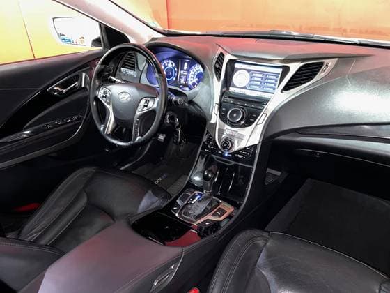 Carro 3.0 MPFI GLS V6 24V GASOLINA 4P AUTOMÁTICO