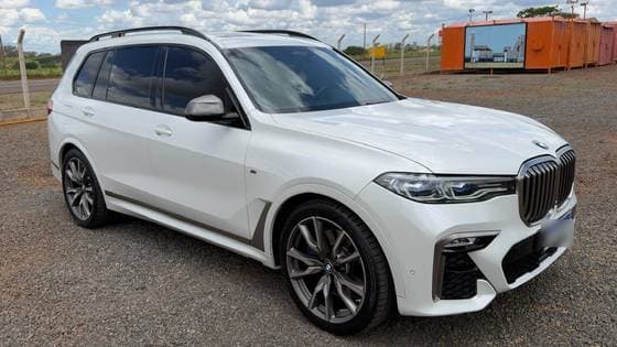 Carro 4.4 V8 GASOLINA M50i DARK SHADOW EDITION STEPTRONIC