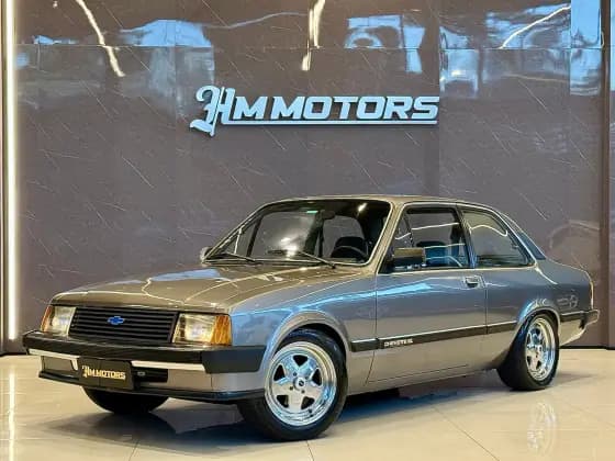 Carro 1.6 SL 8V ÁLCOOL 2P MANUAL