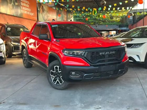Carro 2.0 TURBO DIESEL REBEL 4X4 AUTOMÁTICO