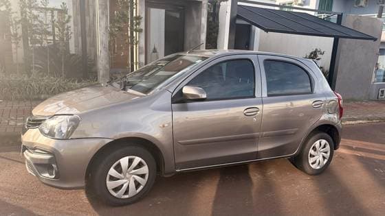 Carro 1.3 X 16V FLEX 4P MANUAL