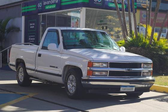 Carro 4.1 MPFI DLX 4X2 CS 18V GASOLINA 2P MANUAL