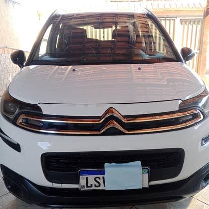 Carro 1.6 LIVE 16V FLEX 4P AUTOMÁTICO