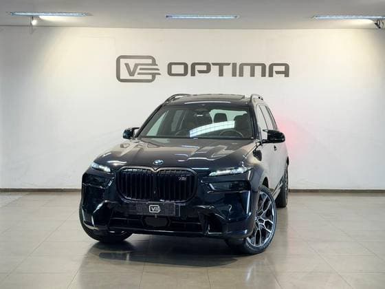 Carro 4.4 V8 GASOLINA M60i STEPTRONIC