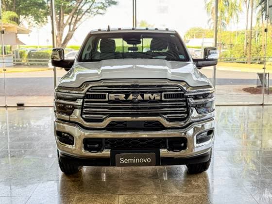 Carro 6.7 I6 TURBO DIESEL LARAMIE CD 4X4 AUTOMÁTICO