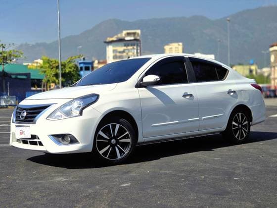 Carro 1.6 16V FLEXSTART UNIQUE 4P XTRONIC