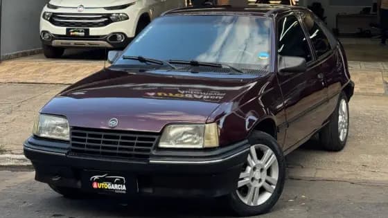 Carro 1.8 EFI GL 8V GASOLINA 2P MANUAL