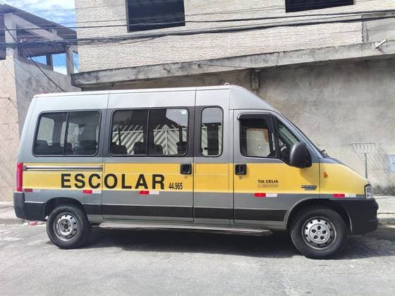 Carro 2.3 MINIBUS TETO ALTO 8V TURBO DIESEL 3P MANUAL