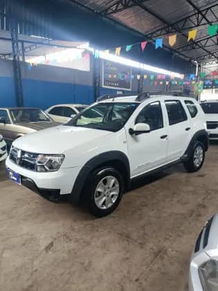 Carro 1.6 EXPRESSION 4X2 16V FLEX 4P MANUAL