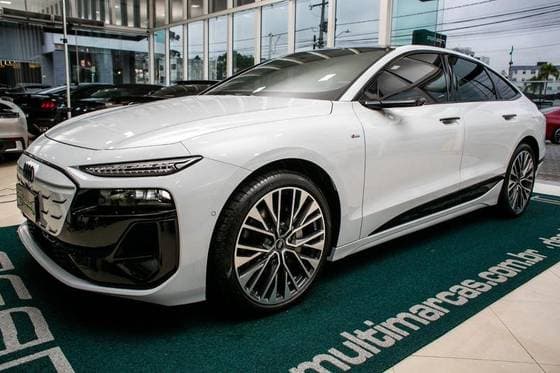 Carro 100 KW ELÉTRICO SPORTBACK PERFORMANCE BLACK