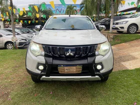 Carro 2.4 16V TURBO DIESEL SPORT HPE-S CD 4P 4X4 AUTOMÁTICO