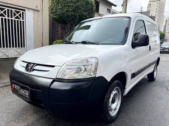 Carro 1.6 FURGÃO 800KG 16V FLEX 3P MANUAL