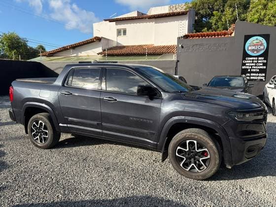 Carro 2.0 HURRICANE 4 TURBO GASOLINA LARAMIE 4X4 AUTOMÁTICO