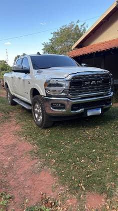 Carro 6.7 I6 TURBO DIESEL LARAMIE CD 4X4 AUTOMÁTICO
