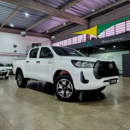 Carro 2.8 D-4D TURBO DIESEL CD POWER PACK 4X4 AUTOMÁTICO