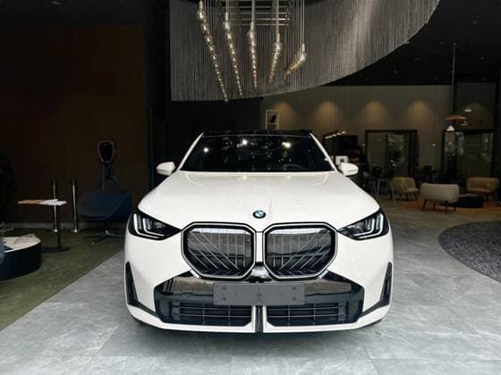 Carro 2.0 TWINPOWER MHEV XDRIVE30I M SPORT STEPTRONIC