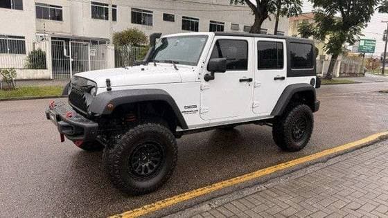 Carro 3.6 UNLIMITED SPORT 4X4 V6 GASOLINA 4P AUTOMÁTICO