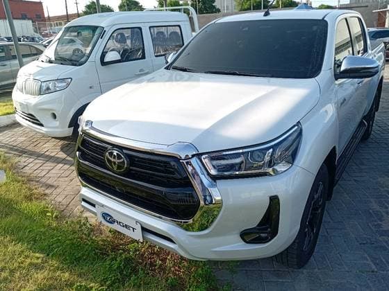Carro 2.8 D-4D TURBO DIESEL CD SRX 4X4 AUTOMÁTICO