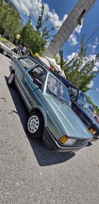Carro 1.8 GL 8V GASOLINA 2P MANUAL