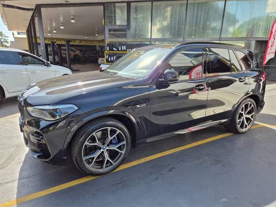 Carro 3.0 I6 TURBO HÍBRIDO XDRIVE45E M SPORT AUTOMÁTICO