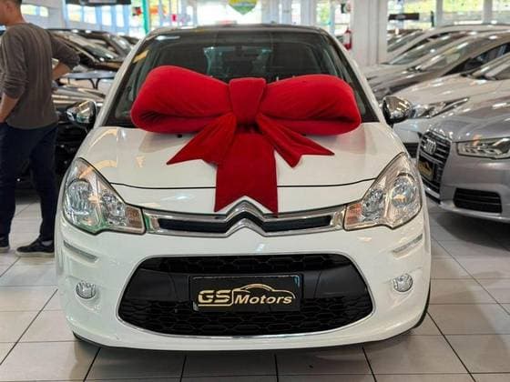 Carro 1.5 ATTRACTION 8V FLEX 4P MANUAL