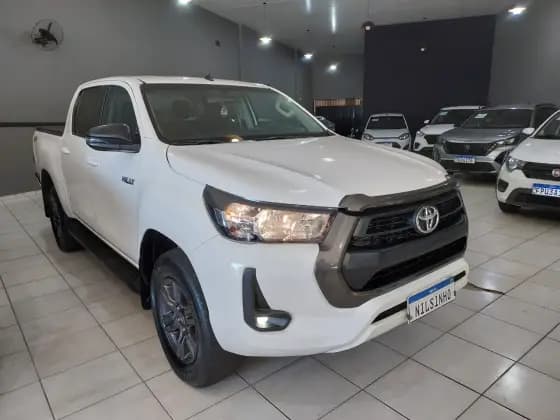 Carro 2.8 D-4D TURBO DIESEL CD SR 4X4 AUTOMÁTICO