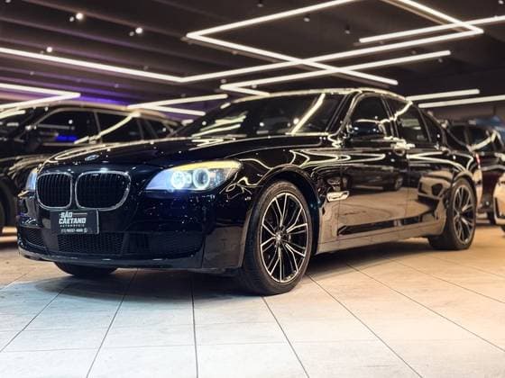 Carro 4.4 M SPORT SEDAN V8 32V GASOLINA 4P AUTOMÁTICO