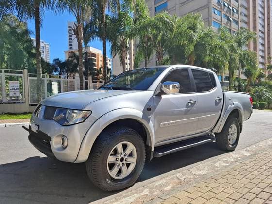 Carro 3.2 HPE 4X4 CD 16V TURBO INTERCOOLER DIESEL 4P AUTOMÁTICO