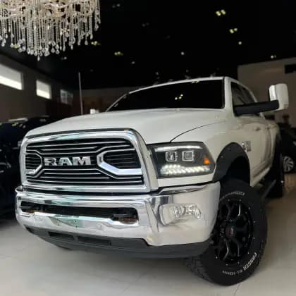 Carro 6.7 LARAMIE 4X4 CD I6 TURBO DIESEL 4P AUTOMÁTICO