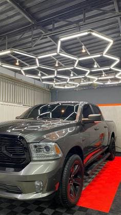Carro 5.7 V8 GASOLINA REBEL CD 4X4 AUTOMÁTICO