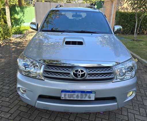 Carro 3.0 SRV 4X4 7 LUGARES 16V TURBO INTERCOOLER DIESEL 4P AUTOMÁTICO