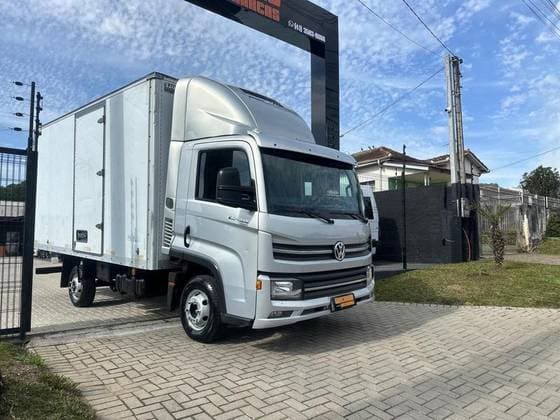 Carro 2.8 TURBO DIESEL CHASSI 4X2 MANUAL