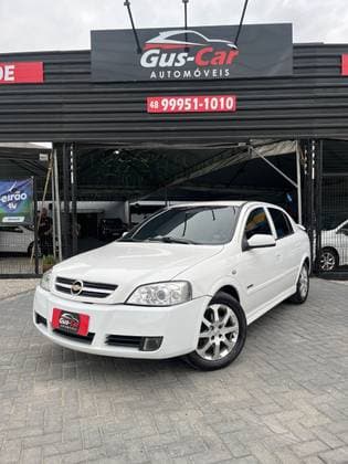 Carro 2.0 MPFI ADVANTAGE 8V FLEX 4P MANUAL