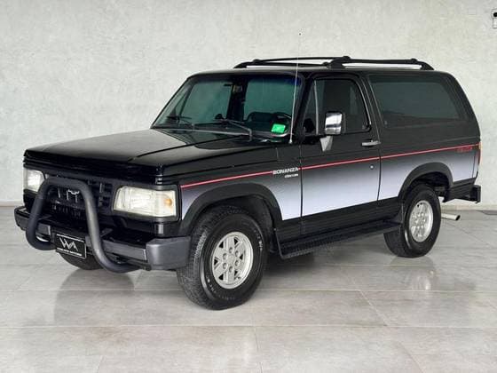 Carro 4.0 CUSTOM S 8V DIESEL 2P MANUAL