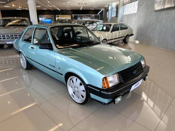 Carro 1.0 JUNIOR 8V GASOLINA 2P MANUAL