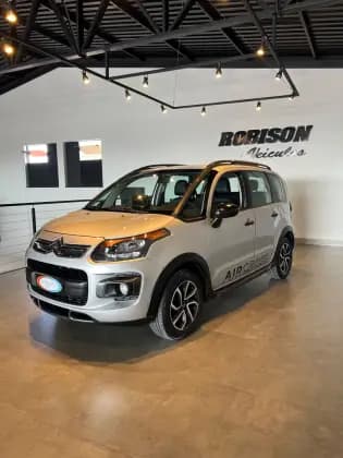 Carro 1.6 SALOMON TENDANCE 16V FLEX 4P MANUAL