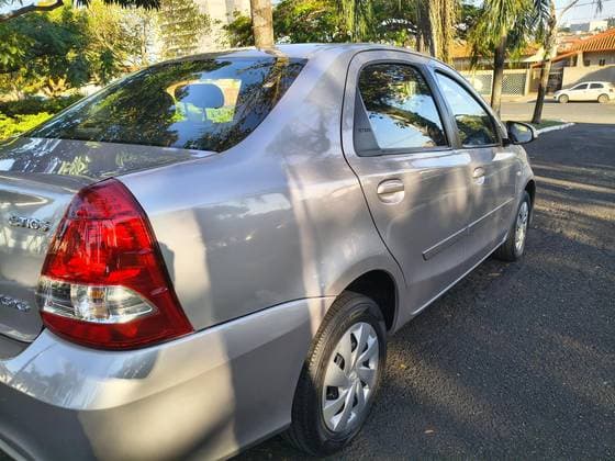Carro 1.5 XS SEDAN 16V FLEX 4P AUTOMÁTICO